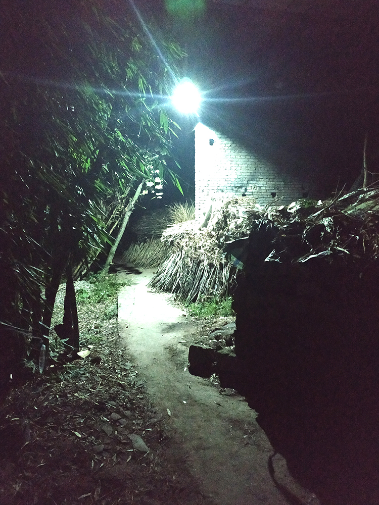 四川太陽(yáng)能路燈_太陽(yáng)能路燈_太陽(yáng)能路燈系統(tǒng)