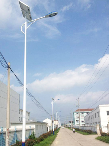 四川南充：募款近七十萬，安裝356盞太陽能路燈，讓鄉村和城內一樣