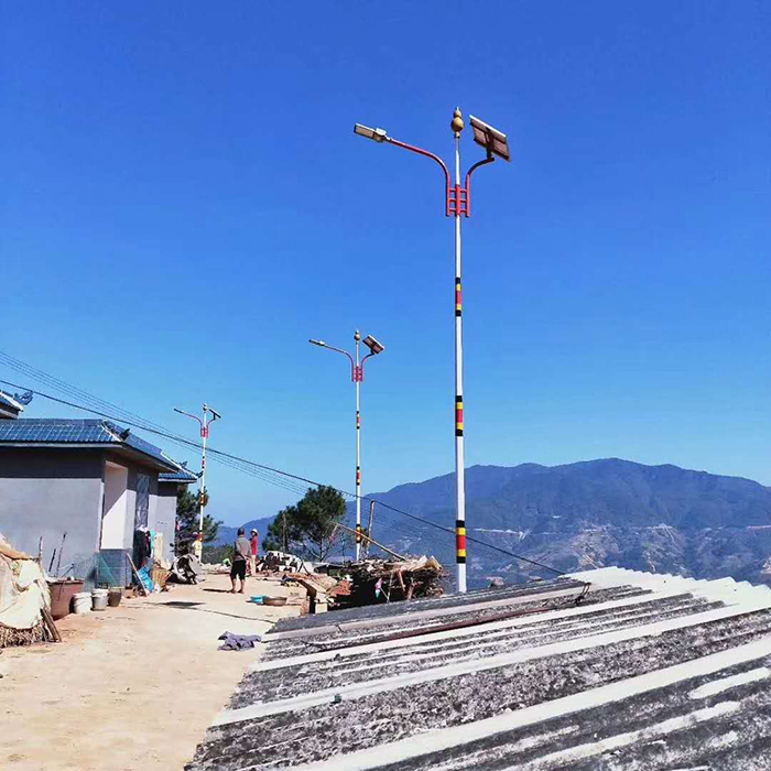 太陽(yáng)能路燈 太陽(yáng)能道路燈 南德太陽(yáng)能