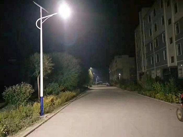 太陽能路燈 南德太陽能路燈生產廠家 中山太陽能路燈路燈廠家